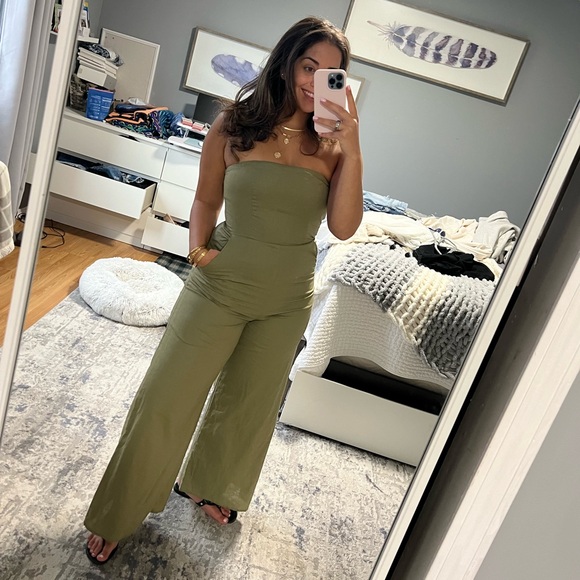 Petal & Pup Jodie Strapless Jumpsuit - Picture 1 of 9